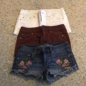 3 American Eagle shorts